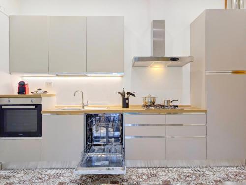 Giardino al mare 2 min dal Mare Giardino Wifi AC in ปอร์โตซาน จีออร์จีโอ