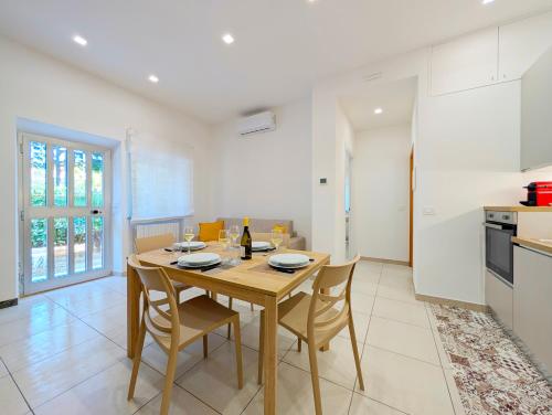 Giardino al mare 2 min dal Mare Giardino Wifi AC in ปอร์โตซาน จีออร์จีโอ