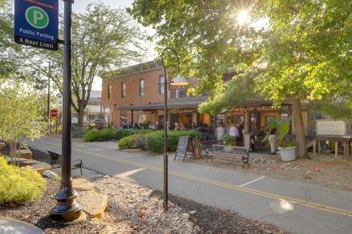 Unique Studio on Obanyon Creek in Dtwn Loveland! in Loveland