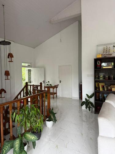 شقة  متر مربع من 2 غرفة و2 حمام خاص في هالولوا (Kandy home stay ) in هالولوا