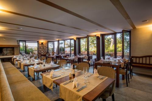 Restaurant, Bed and Breakfast Saint Alliance in Crikvenica