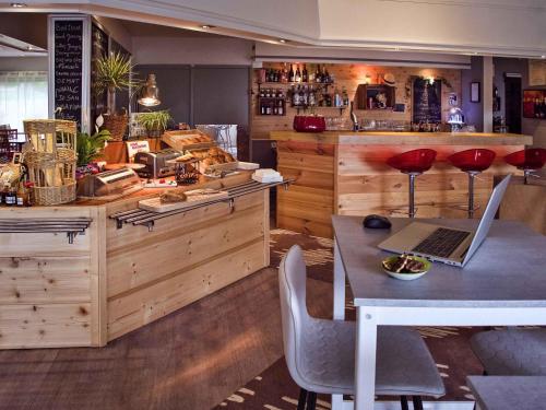 Comida y bebida, ibis Nemours in Nemours