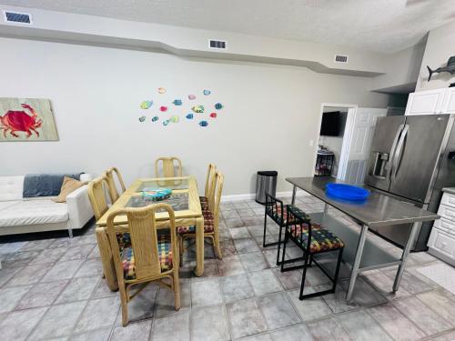 3 bedroom-Pets welcome- Boat slip available for a fee in Cedar Point (NC)