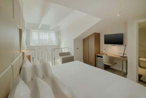 NH Collection Roma Centro - image 7