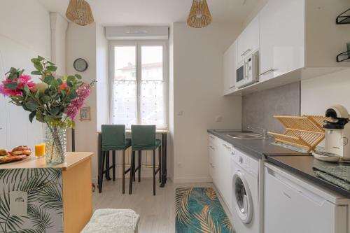 studio jungle in Roussillon (Rhone-Alpes)
