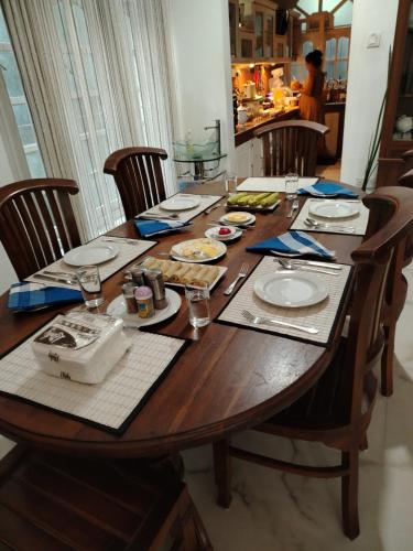 Apartemen  m² dengan 2 kamar tidur dan 2 kamar mandi pribadi di Halloluwa (Kandy home stay ) in Halloluwa