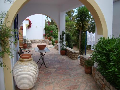 Chera - image 5