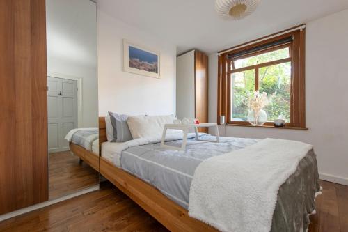 Stratford - Apartment - Sleeps 3 - Great Location