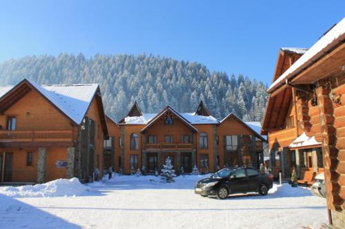 Sribni Rosy in Mykulychyn