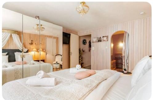 Chambre d'hôte Rose avec petit déjeuner Sauna et Jacuzzi en option