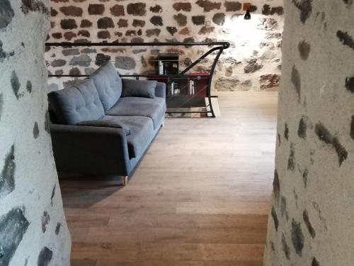 Maison de vacances rénovée, entre nature et ville, proche du Puy-en-Velay - FR-1-582-321 (Maison de vacances renovee, entre nature et ville, proche du Puy-en-Velay - FR-1-582-321) in 芒德