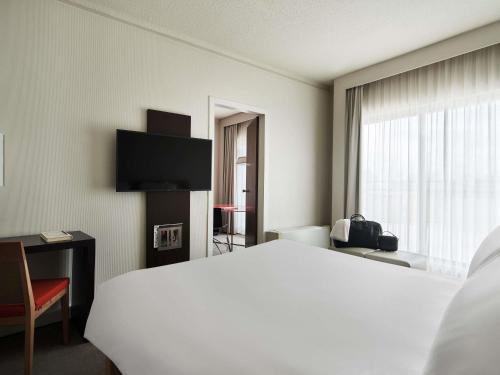 Novotel Athens Hotel - image 3