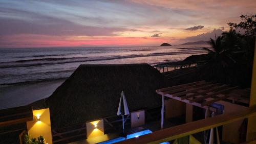 . Bello Atardecer
