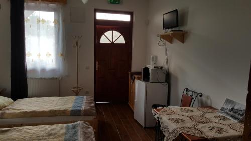 Gesztenyés Vendégház - image 8