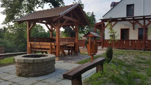 Gesztenyés Vendégház - image 13