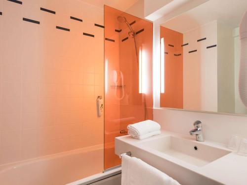 ibis Styles Paris Bercy - image 12