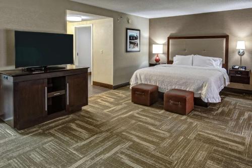Hampton Inn Corinth - image 2