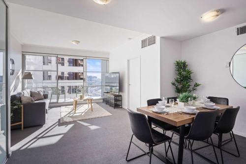 Stylish 2br Apt Overlooking Darling Harbour - Surry Hills