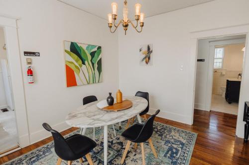 Létesítmények, Historic Revival 2BR Midtown Memphis Fast Wifi Free Parking Yes Pets near Memphis Zoo