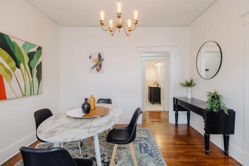Létesítmények, Historic Revival 2BR Midtown Memphis Fast Wifi Free Parking Yes Pets near Memphis Zoo