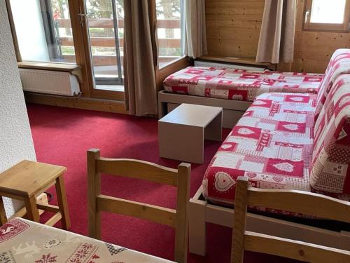 Les Menuires : Apt 4 pers, rénové, balcon, wifi, animaux ok - FR-1-574-73
