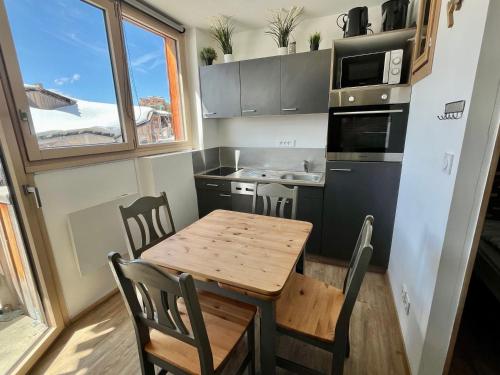 Appartement rénové centre Avoriaz, 4 pers, balcon exposé sud - FR-1-633-87 (Appartement renove centre Avoriaz, 4 pers, balcon expose sud - FR-1-633-87) in Avoriaz