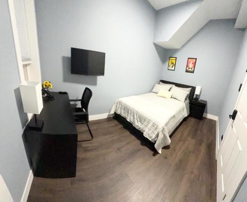 room detail thumbnail 0
