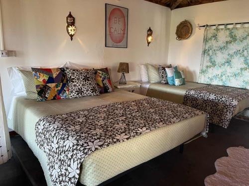 Casa Fitz - Bungalow with Ocean Views and Air Conditioning in ซานตาลูเซีย