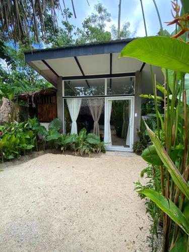 New native buotique resort, Sampong