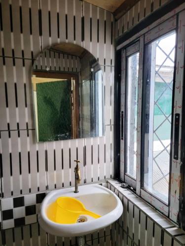 Peckers Mountain Climbers in Buea