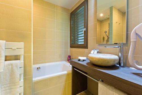 La Croix de Savoie & Spa - image 5
