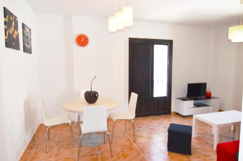 Shared lounge/TV area, CARMIN Alpujarras & Costa Tropical in Velez de Benaudalla