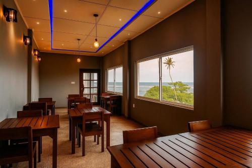 Restoran, Cocos Polhena in Matara