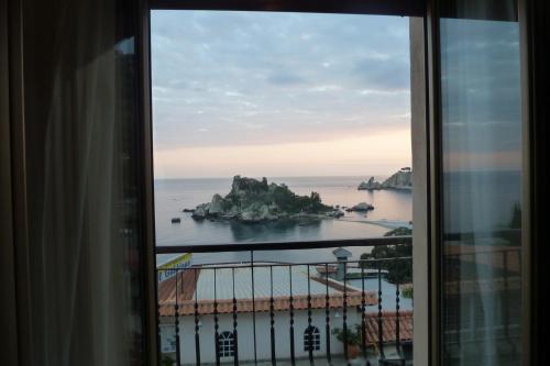 Mazzarò Isola Bella