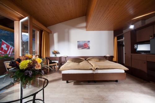 Jungfrau Hotel - image 12