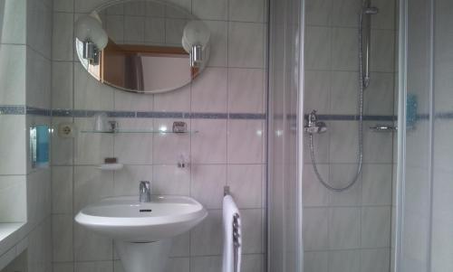Hotel Schwarzer Adler - image 5