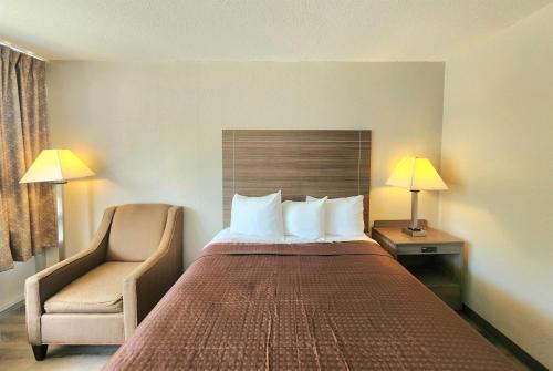 1 queen bed