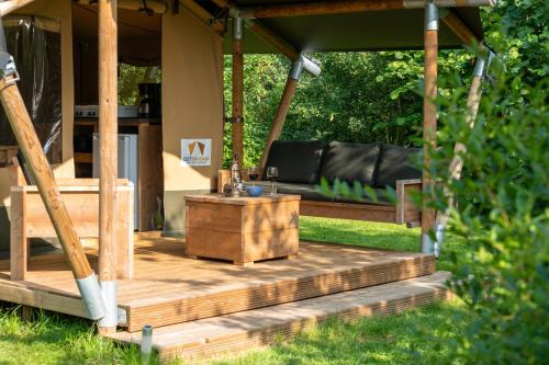 Safari tent 2 op Wellness Camping en B&B Stoltenborg in Groenlo