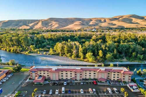Baymont by Wyndham Yakima Riverfront