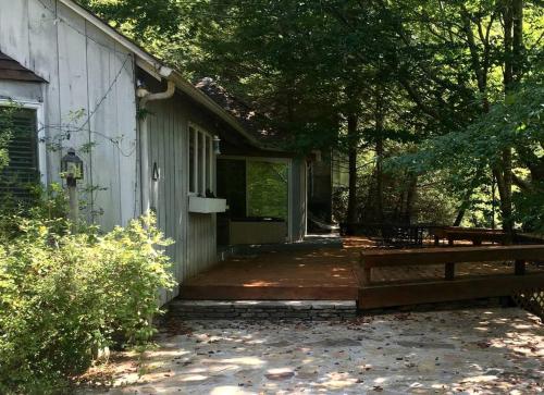 Superb Mountain Getaway near Cherokee National Forest in Reliance, Tennessee in Austral (TN)