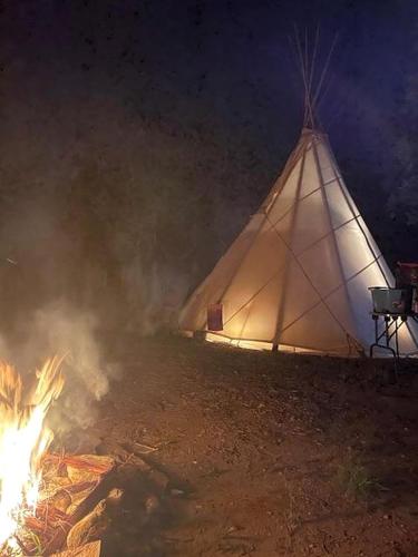 Spacious Tipi with Outdoor BBQ and Fire Pit in Texas, Marble Falls (fotografie 5)