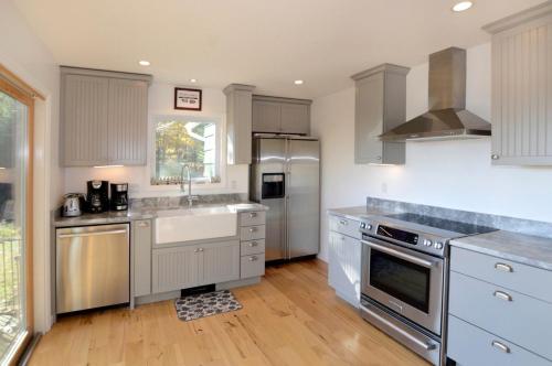Fabulous New York Cottage Rental near Ashokan Reservoir in West Hurley