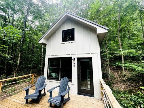 Amazing Tree House Perfect for a Secluded Getaway in Alabama in Guntersville (AL)