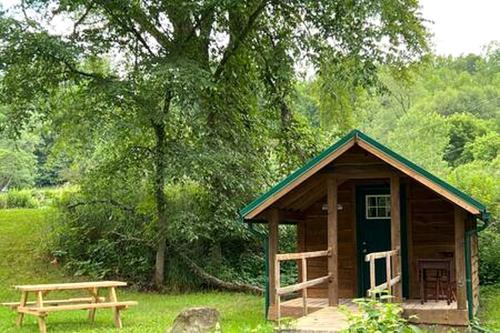 Tranquil Riverside Getaway in Western NY for 3 in Belfast