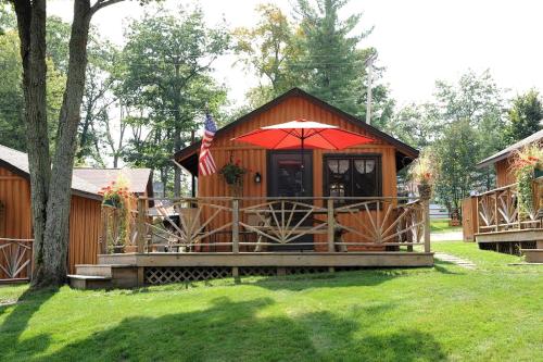 . Lovely Lakefront Cabin Rental for Five Guests in West Branch, Michigan
