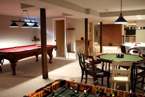 Luxury Cottage with Game Room in North Conway, New Hampshire in Hales Location (NH)