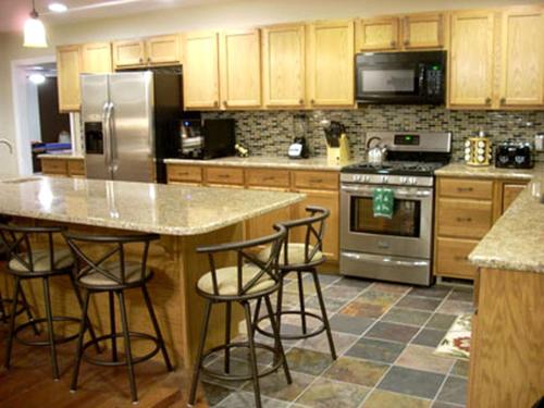 Luxury Cottage with Game Room in North Conway, New Hampshire in Hales Location (NH)