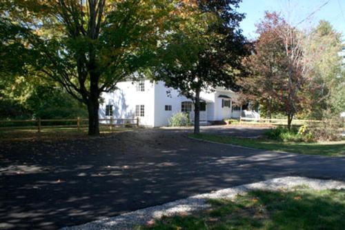 Luxury Cottage with Game Room in North Conway, New Hampshire in Hales Location (NH)