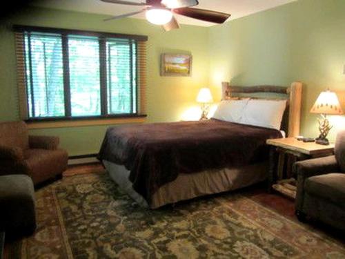 Mountain Cabin Rental with Modern Amenities in Lake Placid, New York in Whiteface