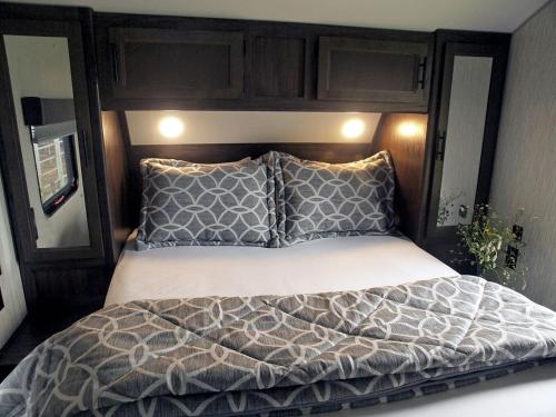 Brand-New Caravan Rental on a Ranch for a Romantic Getaway in Texas in New Ulm